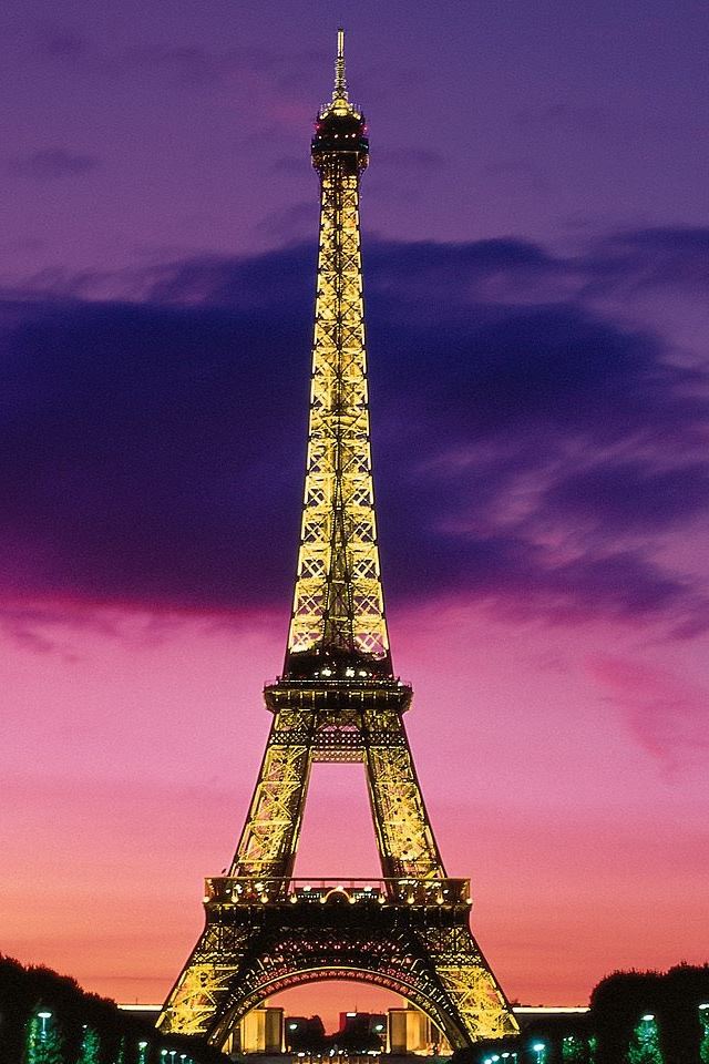 640x960 Eiffel Tower At Night Paris France -  iPhone 4s Wallpaper