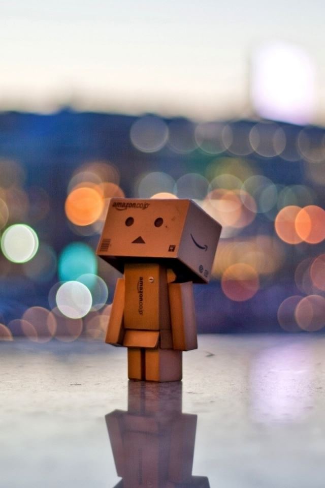 640x960 Danbo In The City - city iPhone 4s Wallpaper