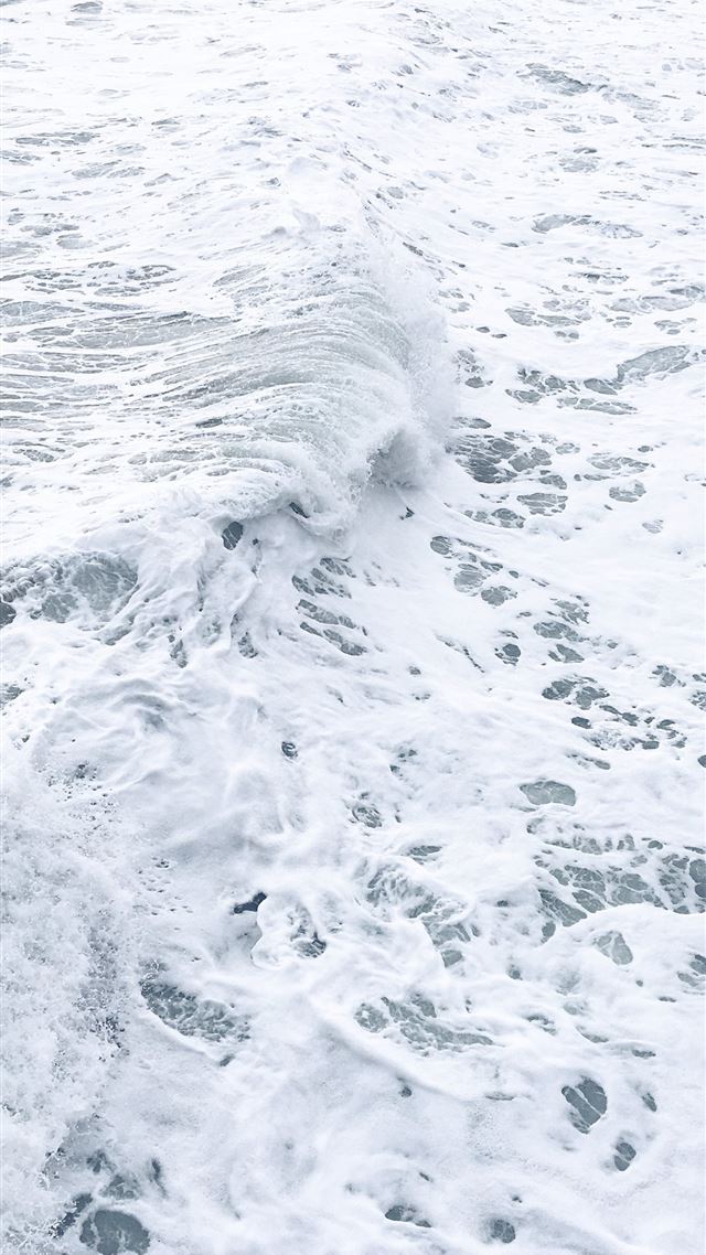 1080x1920 ocean with wave - water iPhone 8 Wallpaper