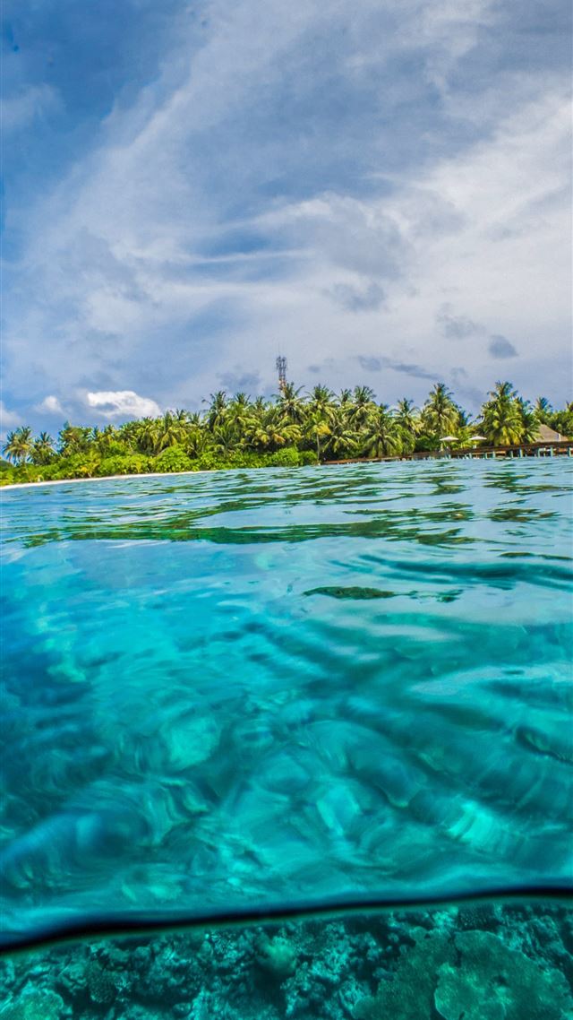 1080x1920 green leafed trees surrounded by body of water dur... - maldives iPhone 8 Wallpaper