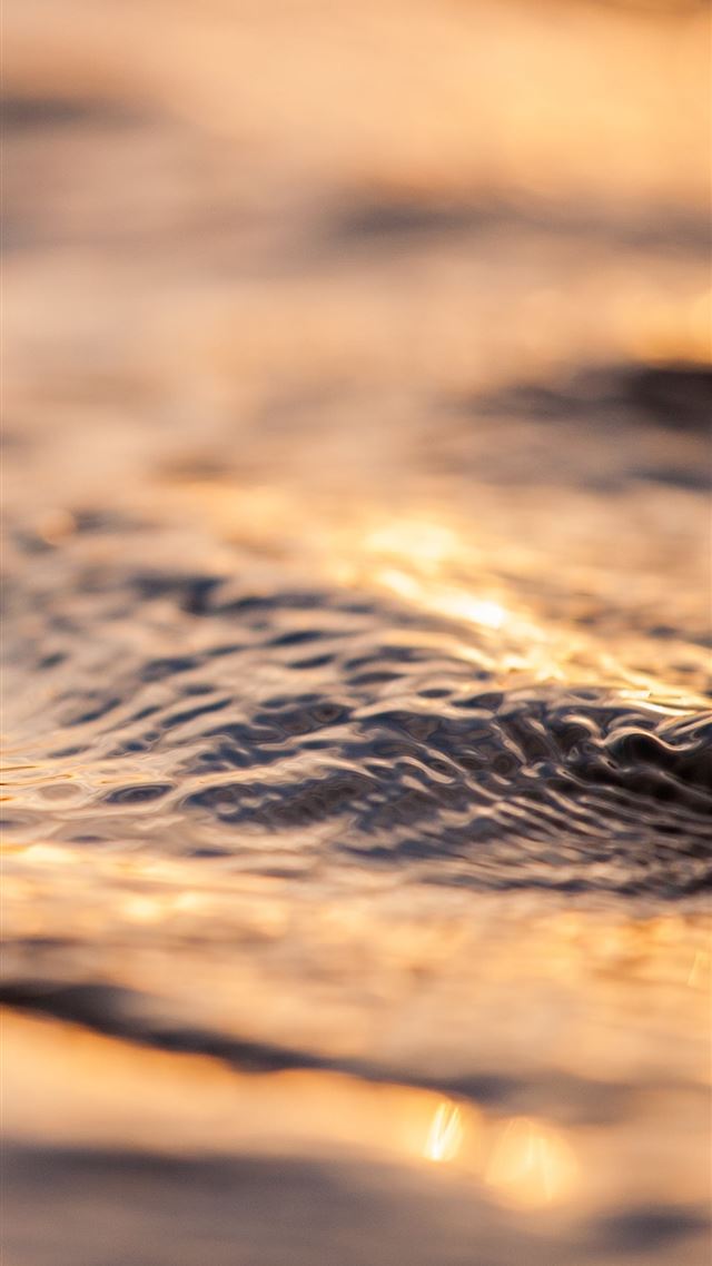 1080x1920 tilt shift photography of sea wave - water iPhone 8 Wallpaper