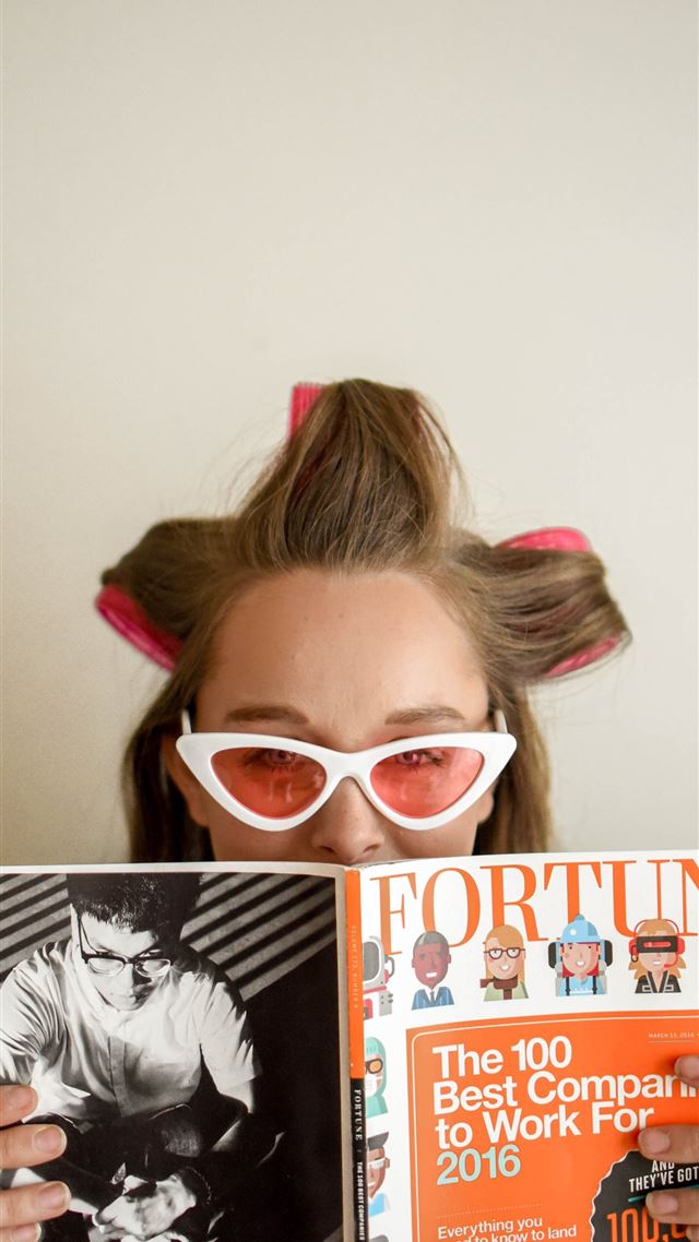 1284x2778 woman holding Fortune magazine - beauty iPhone 8 Wallpaper