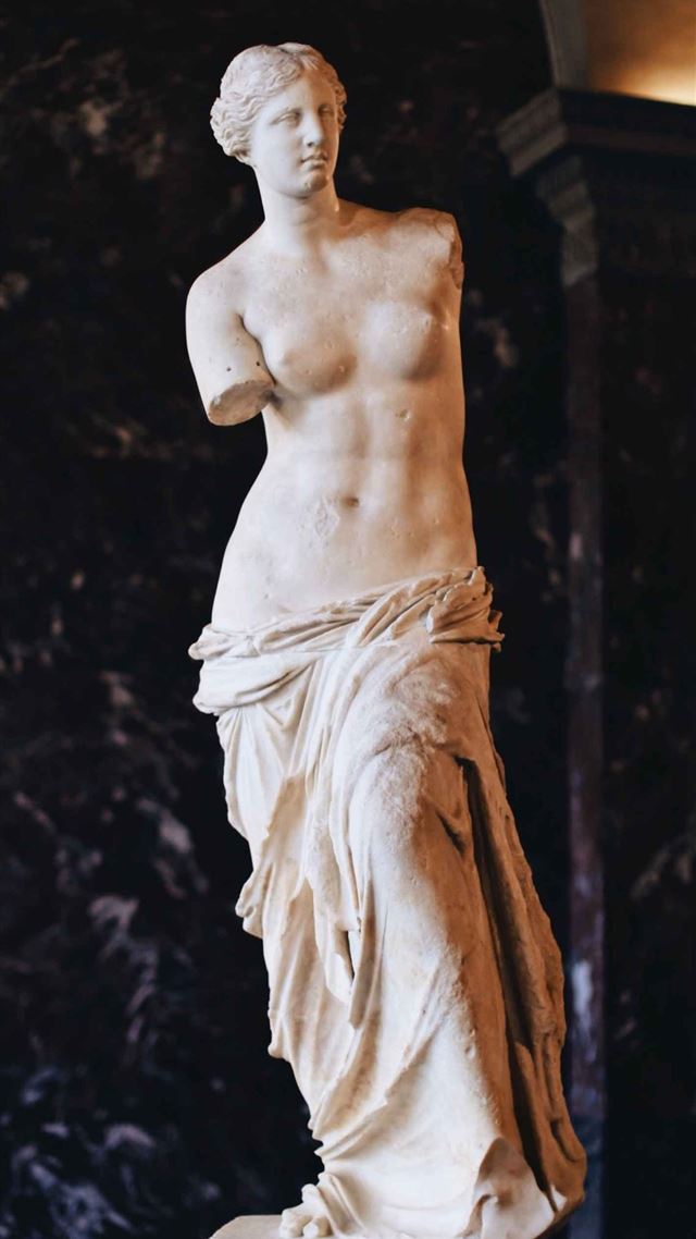 1284x2778 white statue of a man -  iPhone 8 Wallpaper