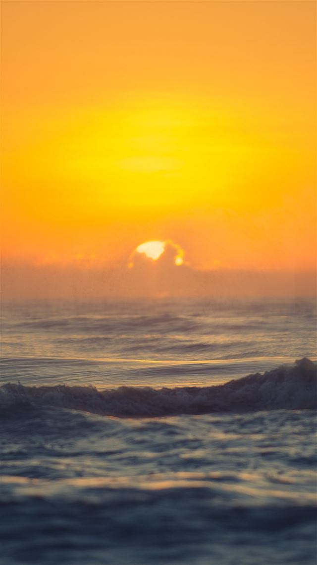 1080x1920 Sunset Sea Spray - sun iPhone 8 Wallpaper
