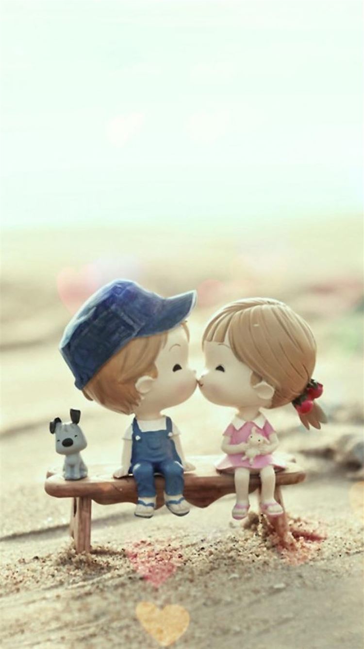 cute couples kissing cartoon