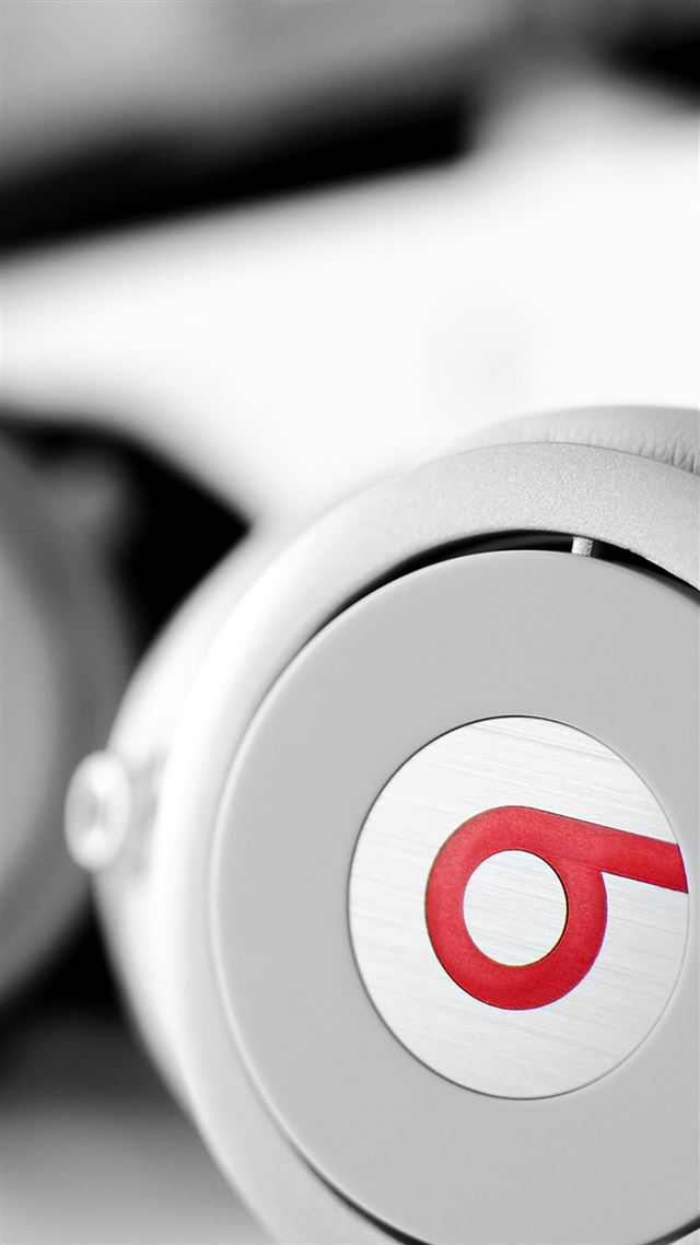1080x1920 White Beats Headphones  -  iPhone 8 Wallpaper