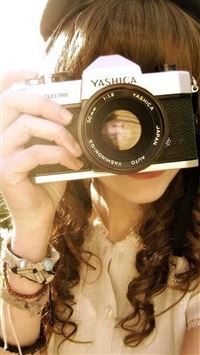 Sunny Girl Handing YASHICA Macro wallpaper