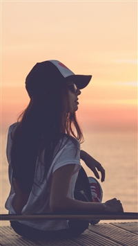 Girl Skate Sea Sunset Cap wallpaper