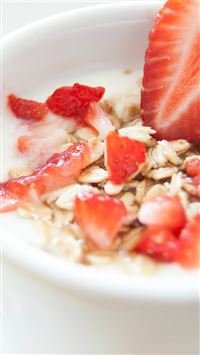 Happy Morning Strawberry Frost Milk wallpaper