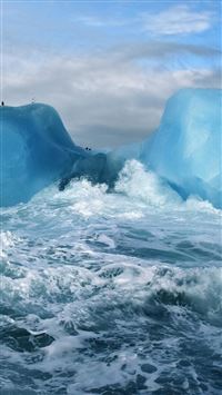 Ocean Surging Wave Penguin Iceberg wallpaper