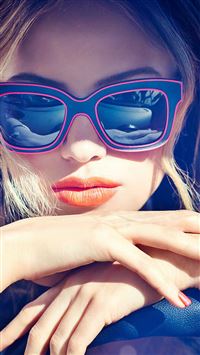 Halston Sage Seventeen Magazine Photo wallpaper