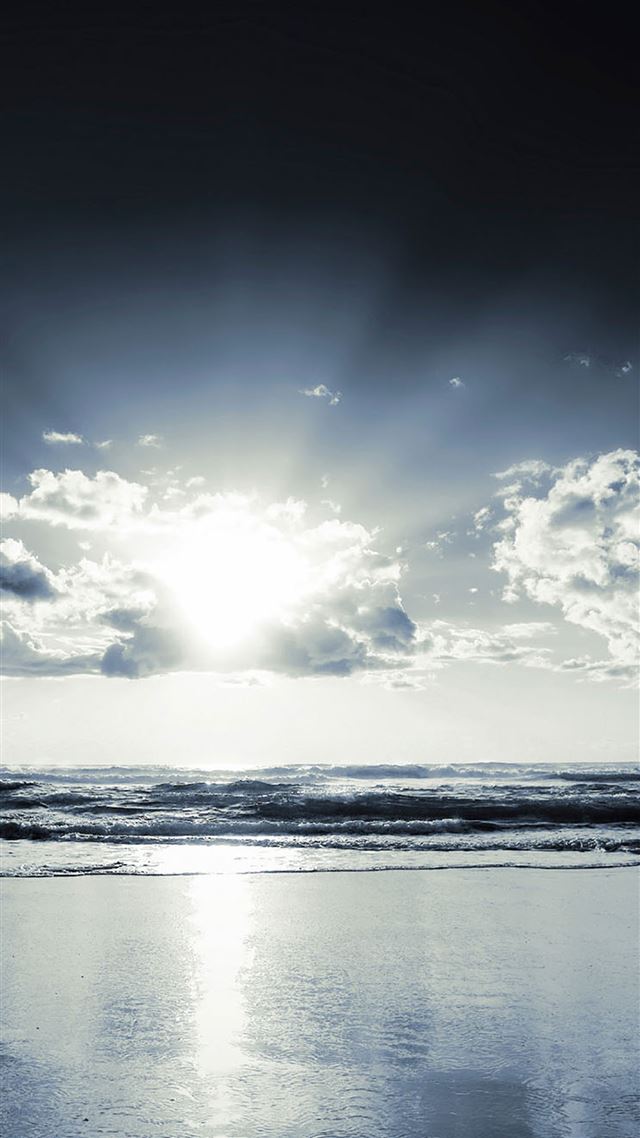 1080x1920 Bright Ocean Beach Skyline Landscape - sunlight iPhone 8 Wallpaper