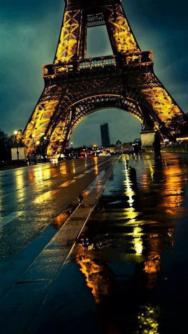 1080x1920 Night Rainy London Big Ben Street Scene - night iPhone 8 Wallpaper