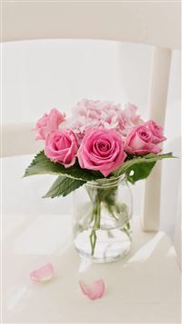 Pink Roses Bouquet Vase wallpaper