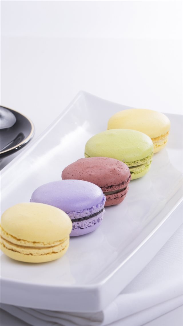 1080x1920 Macaroons Macaron Coffee Crockery - sweet iPhone 8 Wallpaper