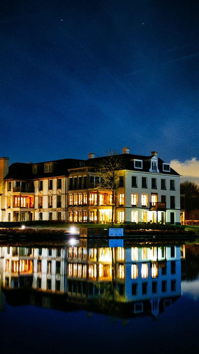 1080x1920 House Night Happy Town Sky - skyscape iPhone 8 Wallpaper