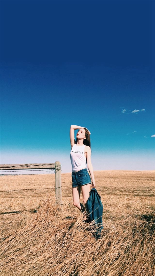 1080x1920 Beautiful Dry Field Modern Beauty - skyscape iPhone 8 Wallpaper