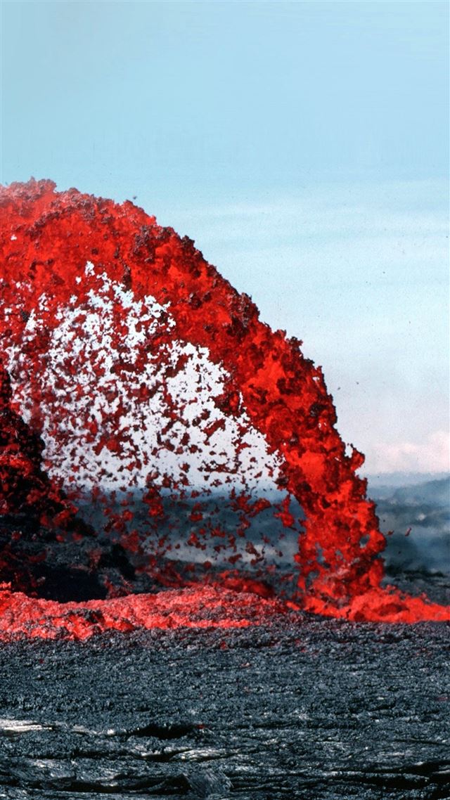 1080x1920 Lava Volcanic Magma Red Nature Fire Danger Mountain - mountain iPhone 8 Wallpaper