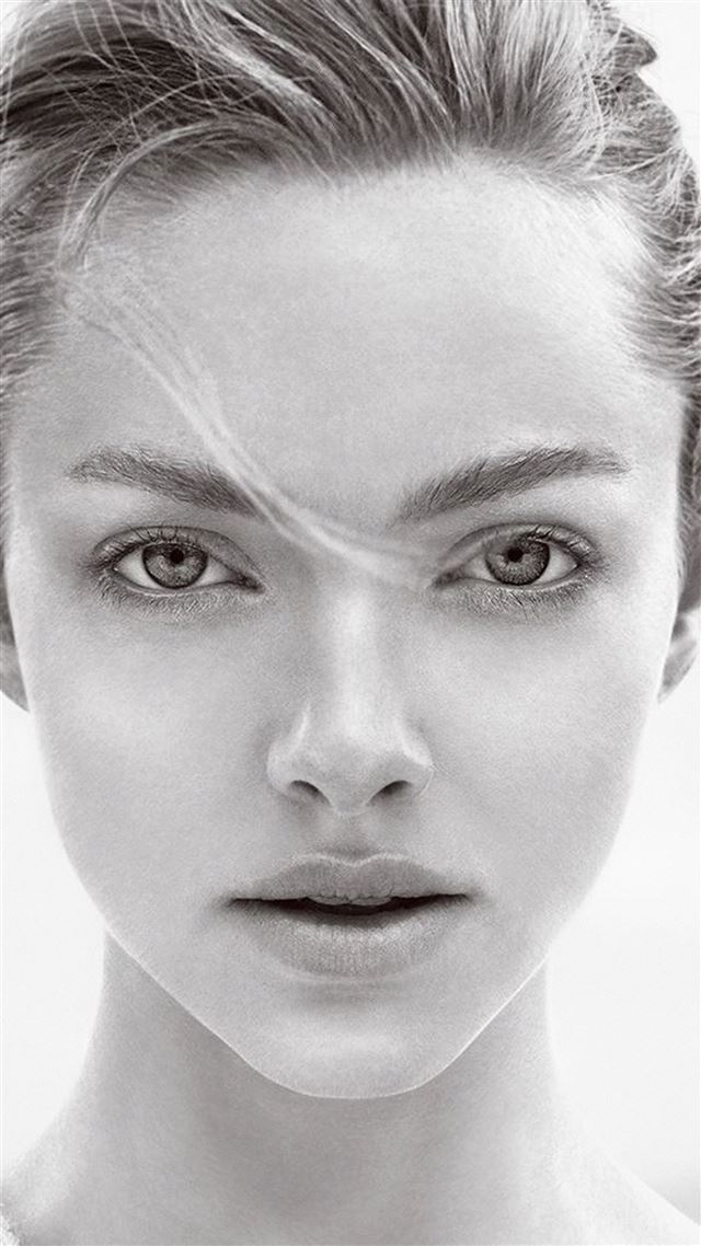 1242x2208 Amanda Seyfried Face Bw Celebrity - face iPhone 8 Wallpaper