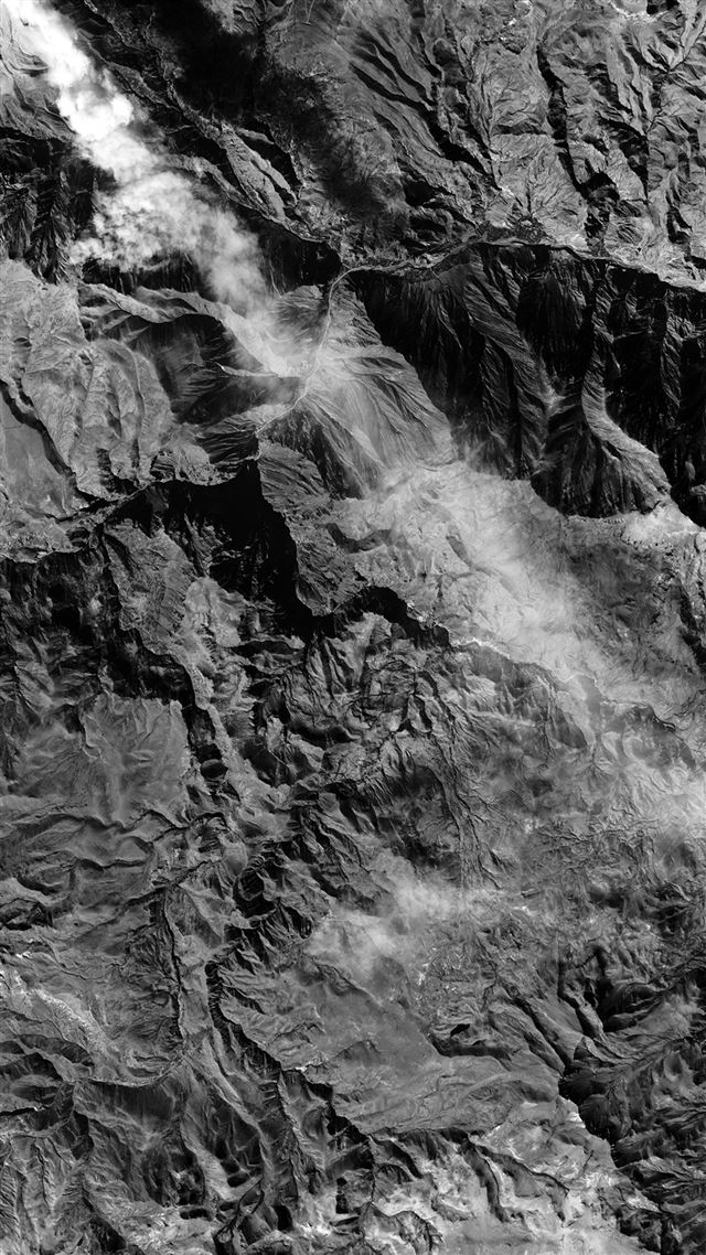1080x1920 Earthview Landscape Mountain Nature Dark Bw - bw iPhone 8 Wallpaper