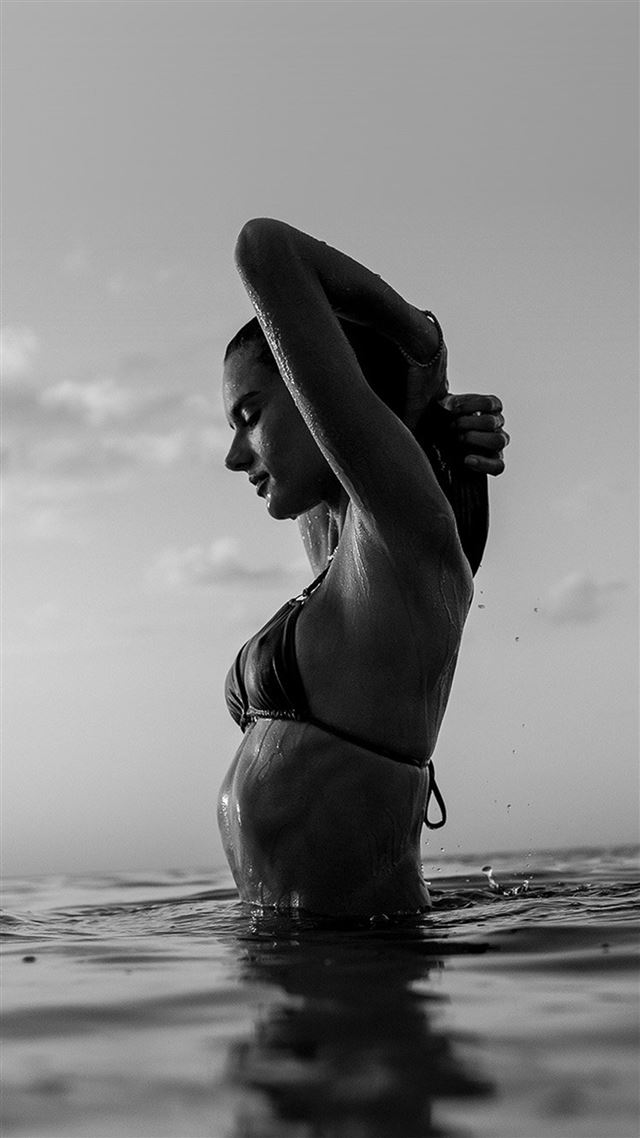 1080x1920 Bw Victoria Secret Swim Summer Model - hot iPhone 8 Wallpaper