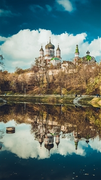 Feofania Kiev Cathedral Reflection Pond wallpaper