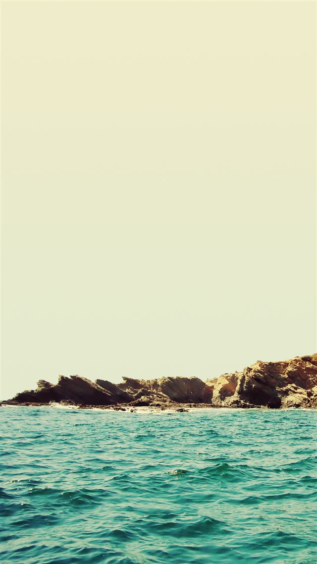 1080x1920 Rocky Beach Ocean Waves - sunny iPhone 8 Wallpaper