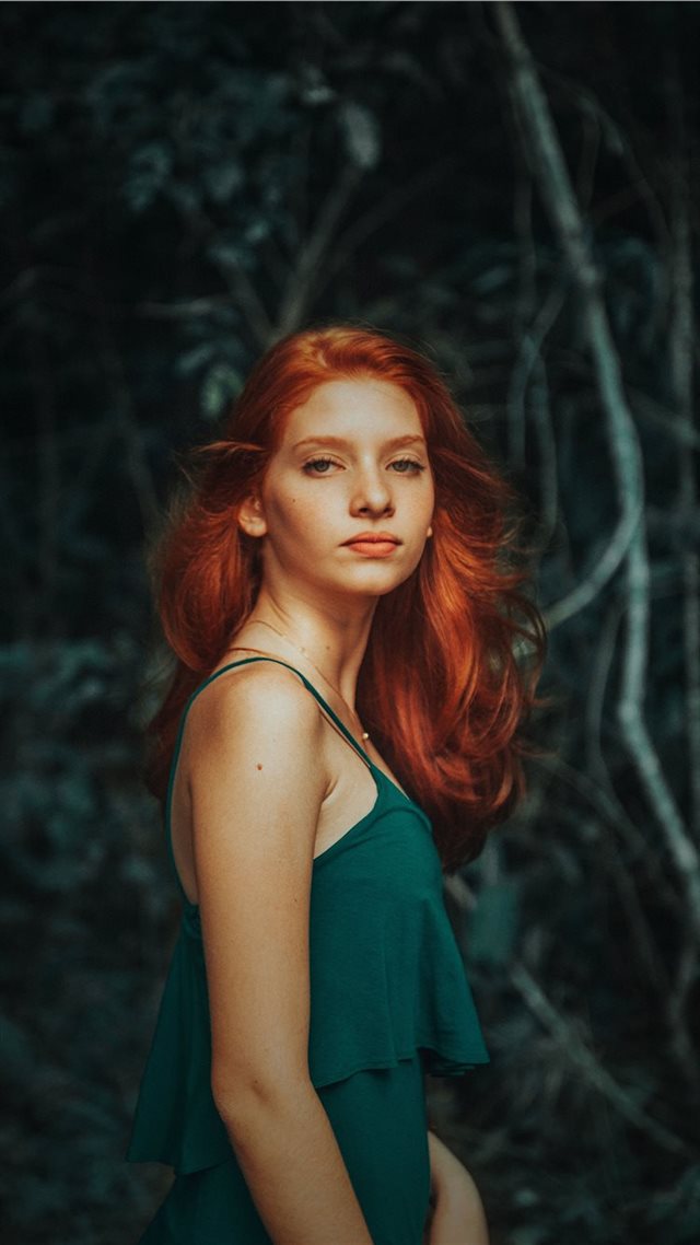 1080x1920 Fire Head - retrato iPhone 8 Wallpaper