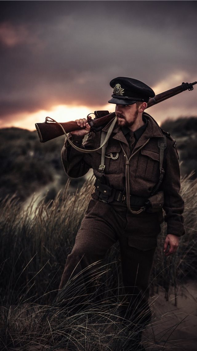1080x1920 Royal Navy Beach Commander Dunkirk - gun iPhone 8 Wallpaper