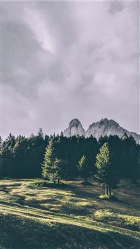 Sass de Putia Dolomites San Martin de Tor Ital... iPhone 6(s)~8(s) wallpaper