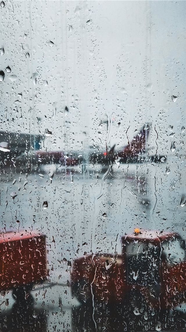 1080x1920 Airport - rain iPhone 8 Wallpaper
