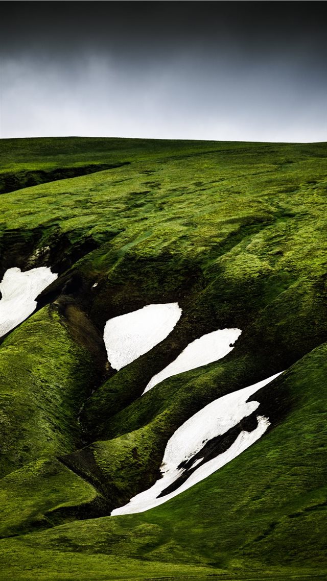 1080x1920 Landmannalaugar  Iceland - moss iPhone 8 Wallpaper