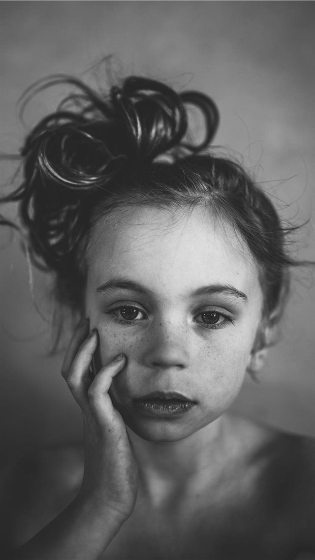 1080x1920 Portrait of my daughter - black and white iPhone 8 Wallpaper