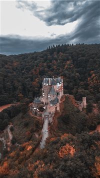 Eltz Castle Wierschem Germany iPhone 6(s)~8(s) wallpaper