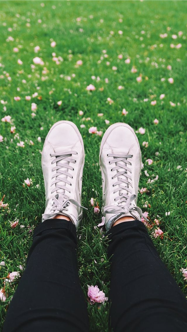 1080x1920 Chilling in the park - grass iPhone 8 Wallpaper