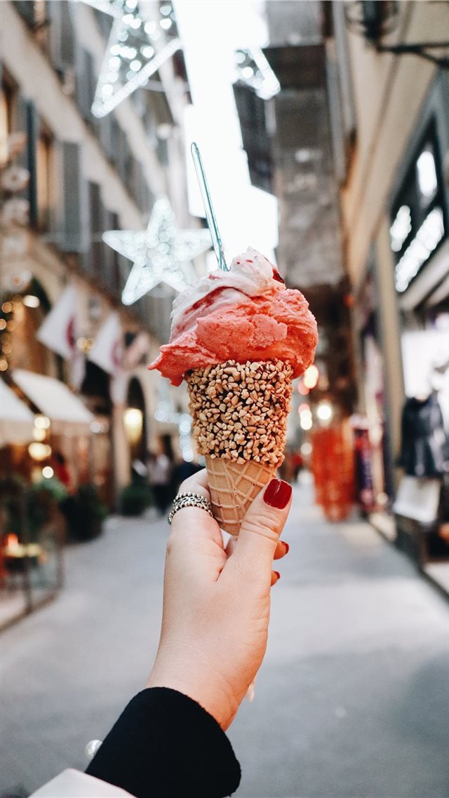 1080x1920 Italian gelato at Florence - canon iPhone 8 Wallpaper