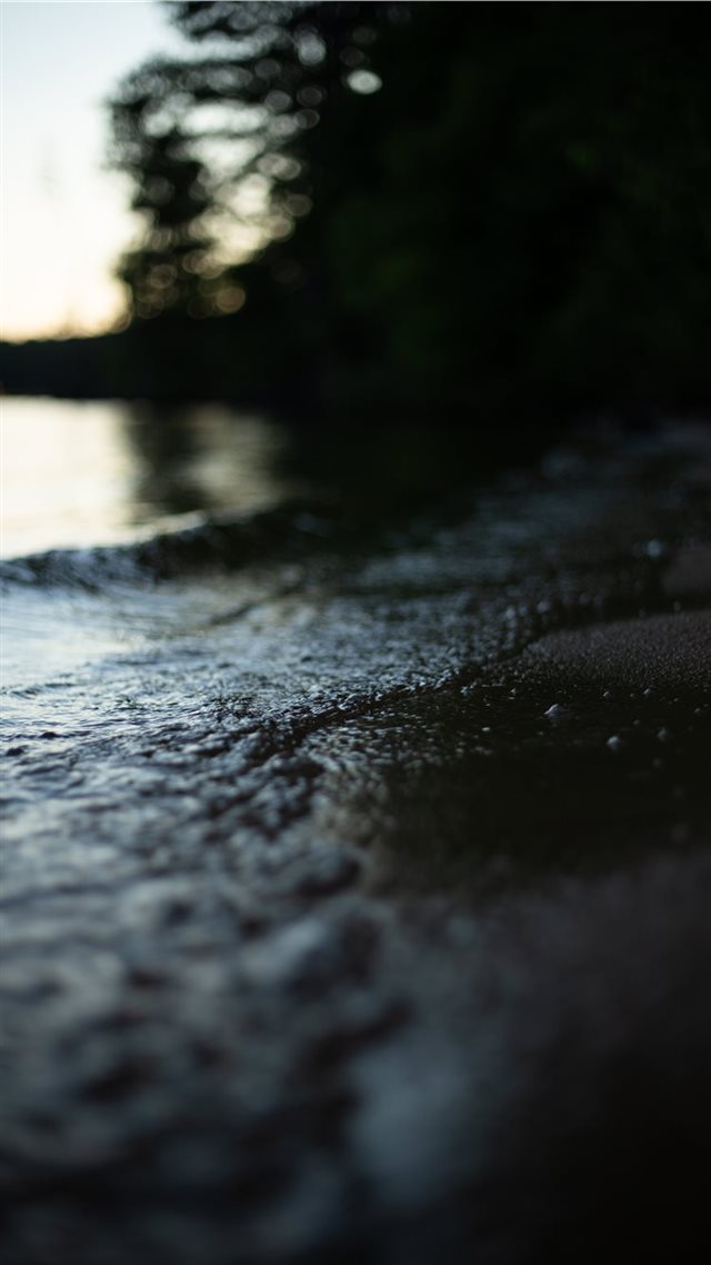1080x1920 Little waves - travel iPhone 8 Wallpaper