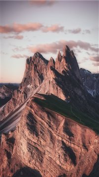 Red Seceda wallpaper