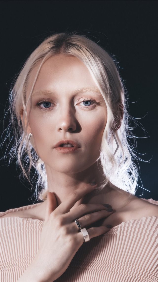 1080x1920 through her eyes - blonde iPhone 8 Wallpaper