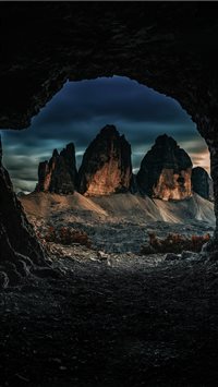 Three peaks of Lavaredo wallpaper