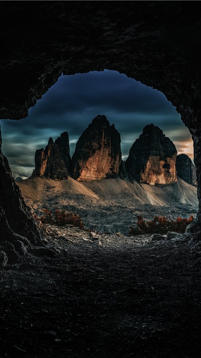 1080x1920 Three peaks of Lavaredo - night iPhone 8 Wallpaper