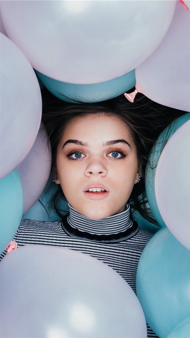 1080x1920 Balloon Beauty - bright iPhone 8 Wallpaper