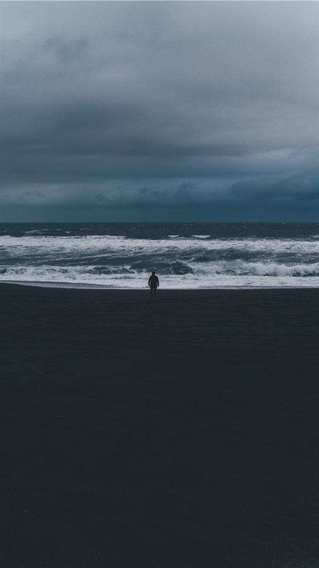1080x1920 Silhouette and Sea - cloudy iPhone 8 Wallpaper