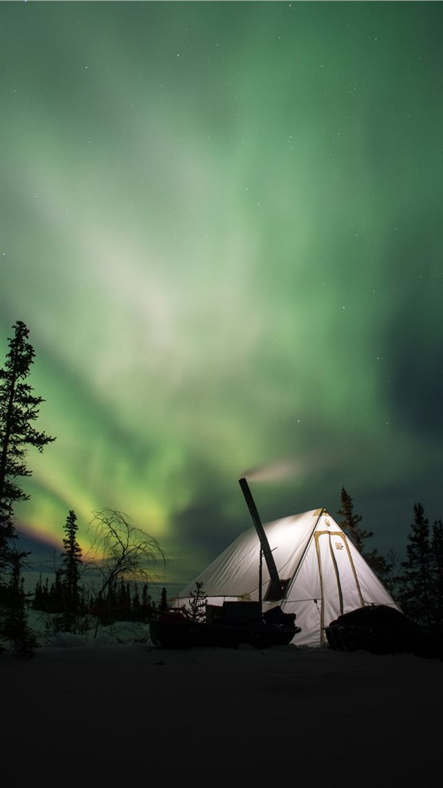 1080x1920 white camping tent and green Arora sky - night iPhone 8 Wallpaper