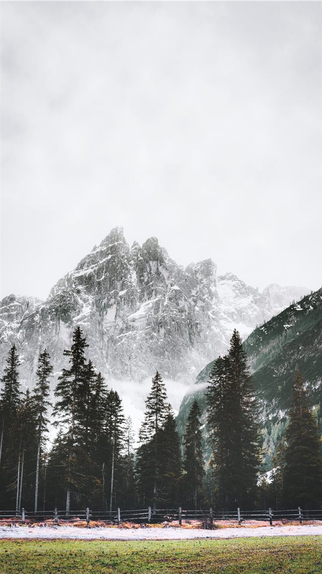 1080x1920 Peak 'Einser'  part of the sundial group in the Se... - dolomites iPhone 8 Wallpaper