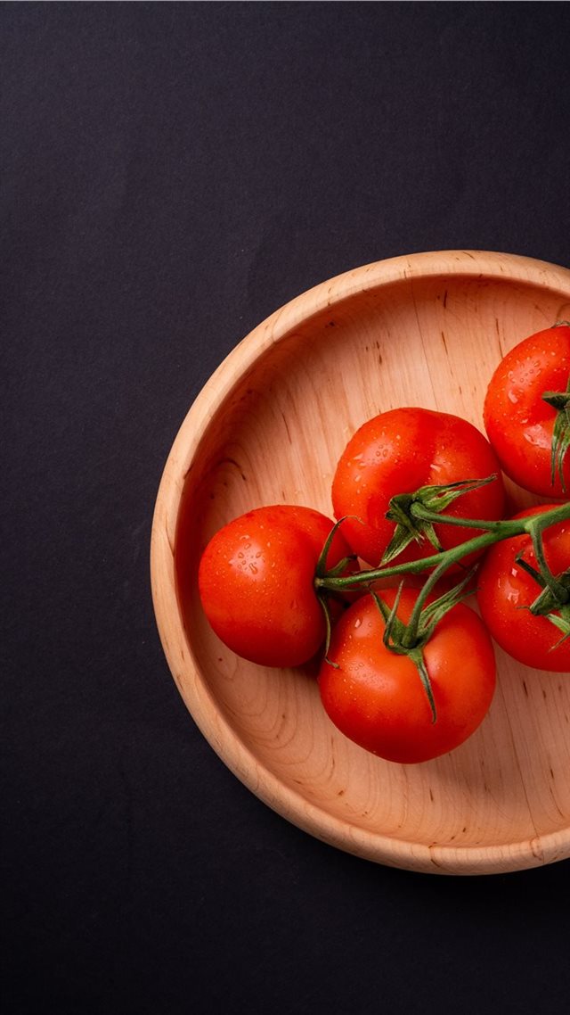 1080x1920 Tomatoes !!! - top view iPhone 8 Wallpaper