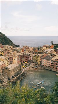Vernazza  Cinque Terre  Italy  May 2019 wallpaper