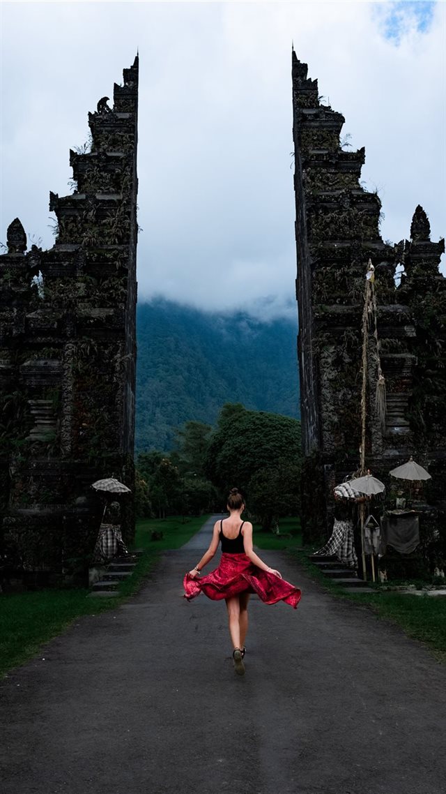 1080x1920 Handara gates  Bali  Indonesia - indonesia iPhone 8 Wallpaper