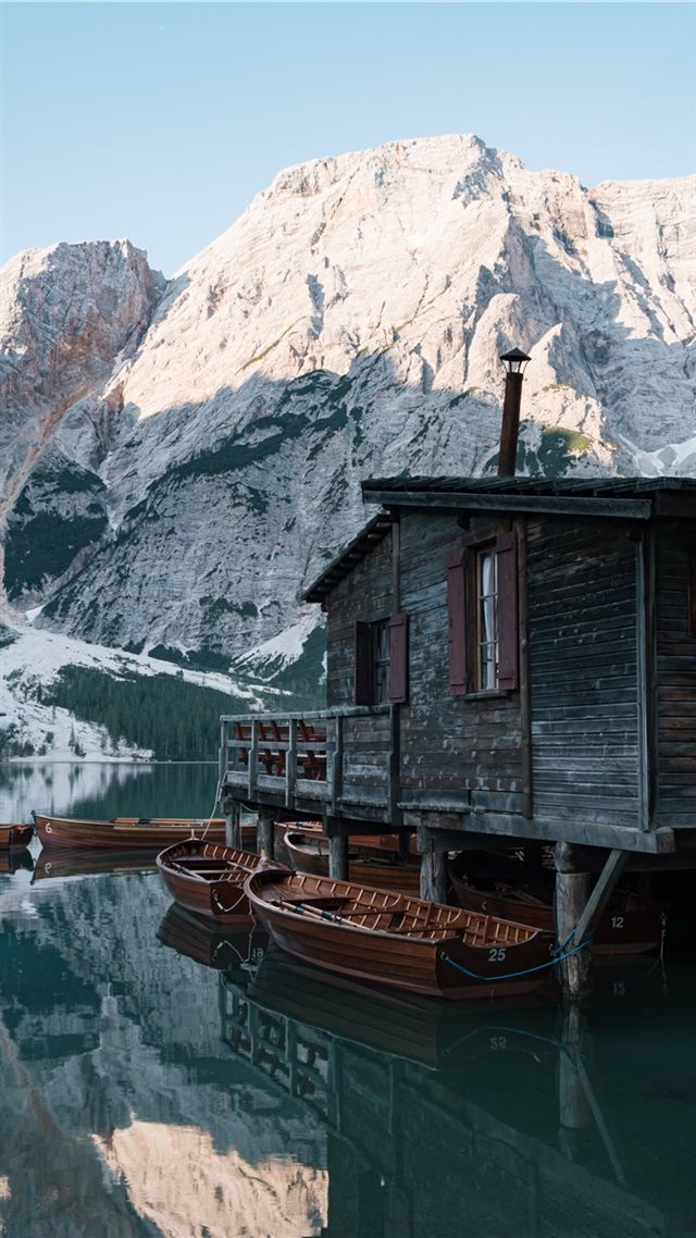 1080x1920 A house in the lake with a few boats - boat iPhone 8 Wallpaper