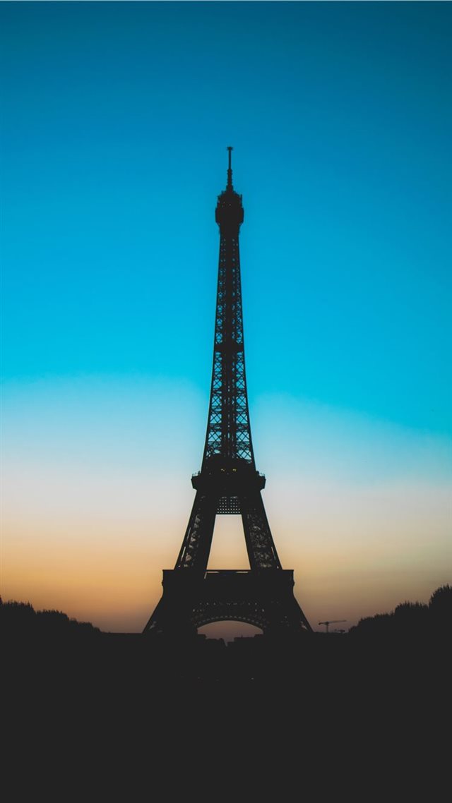 1080x1920 silhouette of Eiffel tower - france iPhone 8 Wallpaper